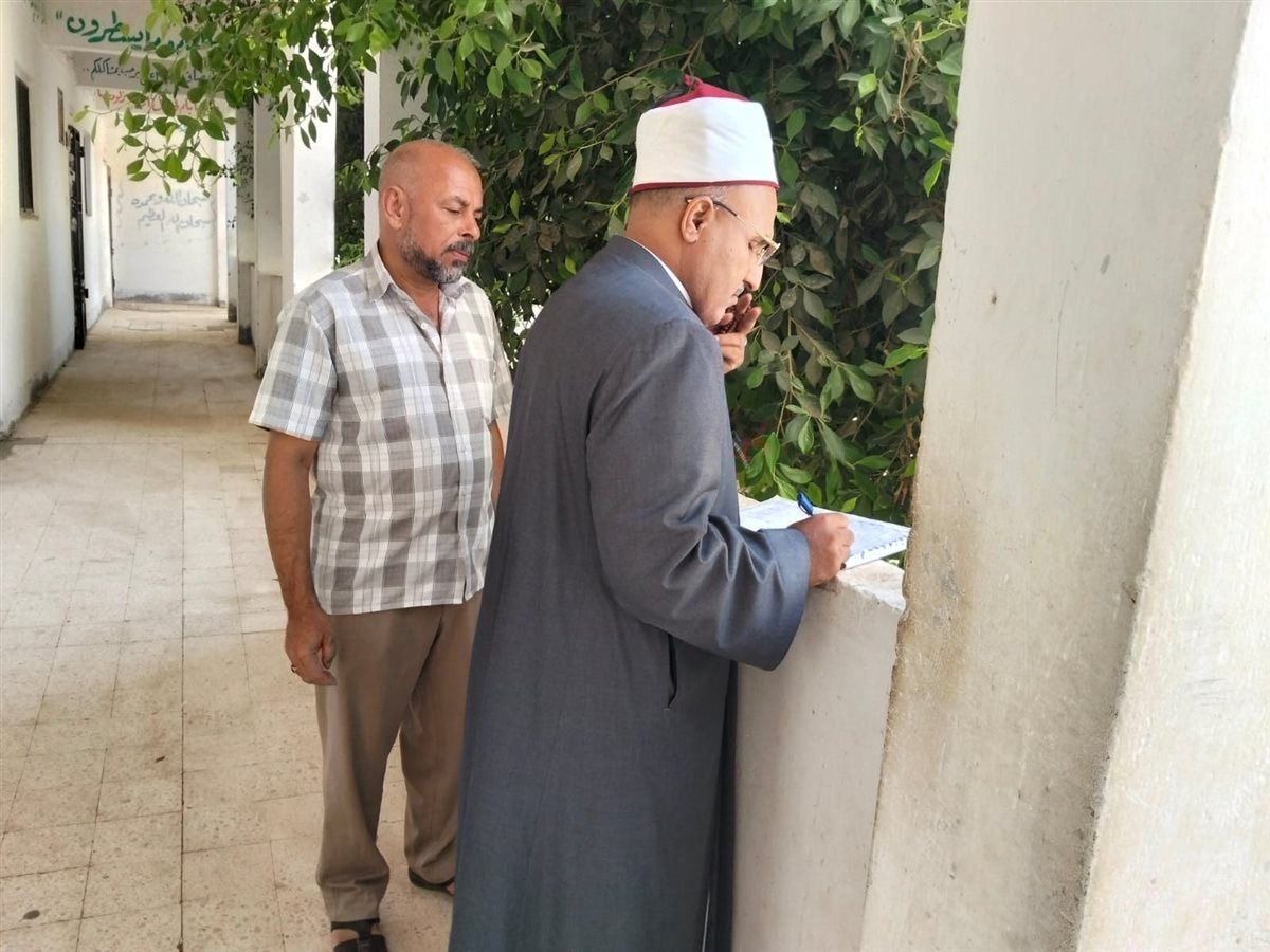 جانب من جولة رئيس منطقة الإسماعيلية الأزهرية، فيتو