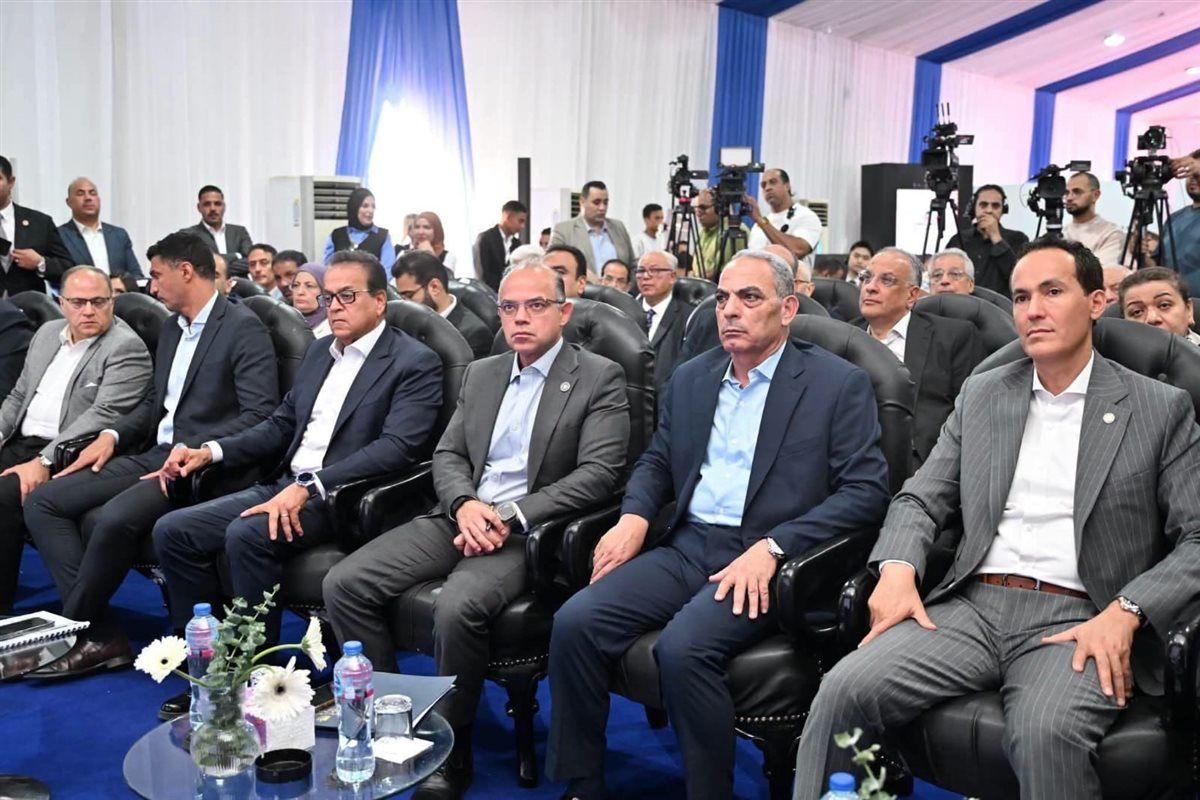 جانب من الافتتاح،فيتو