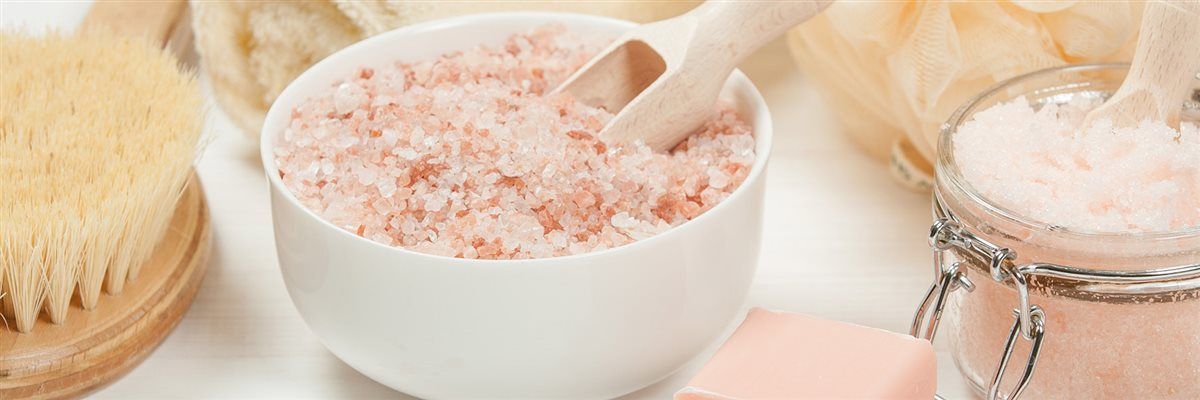 مقشرات طبيعية للجسم