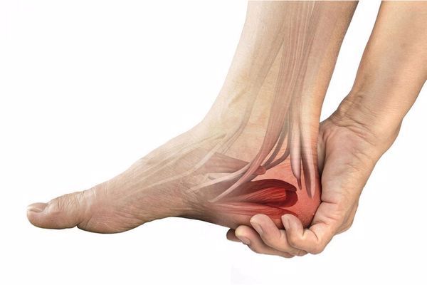 أعراض التهاب الوتر اكيلس وطرق التعامل معه 