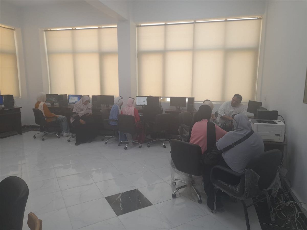 جامعة العريش تواصل استقبال طلاب الثانوية العامة بمعامل التنسيق الإلكتروني  