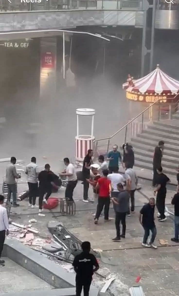 حريق مطعم بمول شهير بالتجمع 