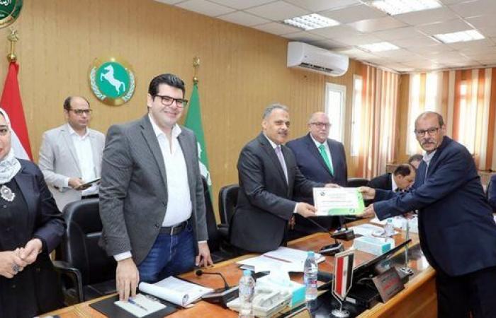 محافظ الشرقية يقرر إلغاء فقرات العيد القومي حدادًا على شهداء لقمة العيش