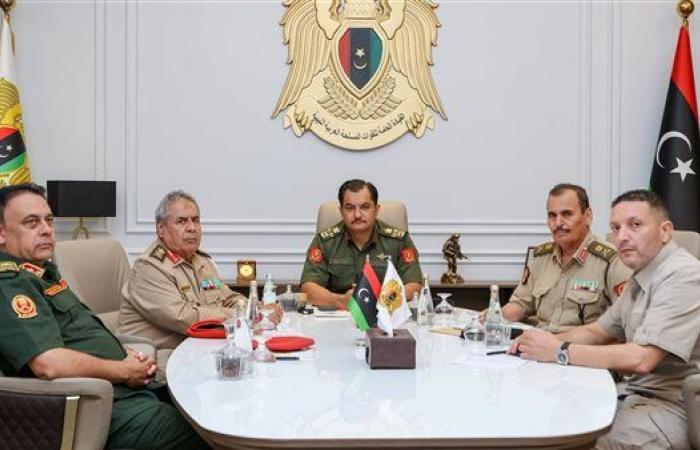 تكليف صدام حفتر بمنصب القائد العام للقوات المسلحة الليبية