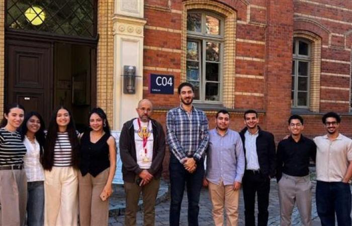 8 طلاب من طب قصر العيني يشاركون في مدرسة صيفية دولية بجامعة غرايفسفالد الألمانية