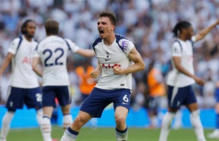 توتنهام يكتسح تشارلتون بخماسية في كأس كاراباو