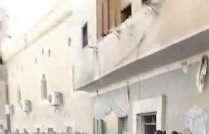 جنازة مهيبة للشيخ أشرف عبد الفضيل ضحية إخوته في بني سويف (صور)