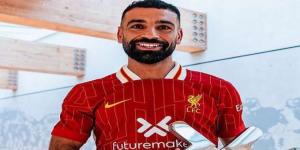 تقارير: ميسي يفاوض محمد صلاح لإقناعه باللعب في إنتر ميامي الأمريكي