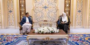 الأمين العام لرابطة العالم الإسلامي يستقبل رئيس البرلمان الباكستاني