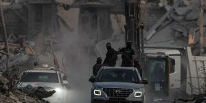 مقترح مصري لحل أزمة مقاتلي رفح: تسليم الأسلحة ومعلومات عن الأنفاق مقابل ممر آمن