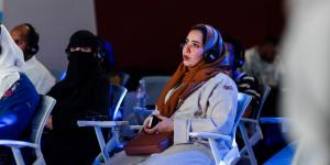 ورشة
      لـ
      الفن
      الرقمي