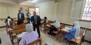 أسئلة
      امتحانات
      نصف
      العام
      صفوف
      النقل..
      وزارة
      التعليم
      تكشف
      تفاصيل
      الأسئلة