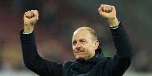 ييس
      توروب:
      راضي
      عن
      أداء
      لاعبي
      الأهلي
      أمام
      غزل
      المحلة
      والدعم
      الجماهيري
      كان
      مؤثرًا