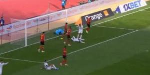 منتخب الفراعنة يتعادل مع أنجولا سلبيًا فى الشوط الأول حسن السعدني