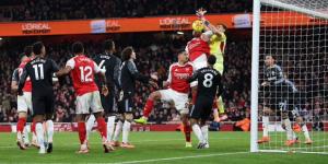 أرسنال يواصل السيطرة على صدارة الدوري الإنجليزي الممتاز برباعية في مرمى أستون فيلا ومانشستر يونايتد يسقط أمام وولفرهامبتون