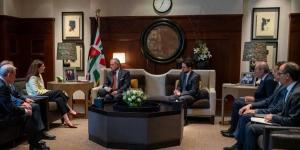 إصابة شخصين بشظايا في السعودية.. وتدمير صواريخ وإسقاط مسيّرات