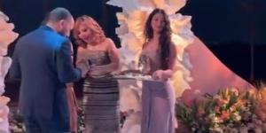 لميس الحديدي بتقدملهم الشبكة وإلهام شاهين أبرز الحضور.. لقطات من خطوبة نجل عمرو أديب| صور