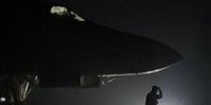 بمسدس وحيد خلف خطوط العدو.. كيف نجا الضابط الأمريكي من "حصار" إيران؟