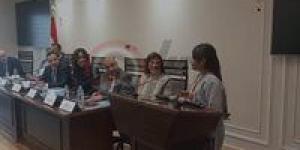 أصغر متحدثة بالبرلمان: السوشيال ميديا ترفيه.. ويمكننا الابتكار بدون حسابات