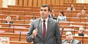 النائب حسين هريدي يتقدم باقتراح برغبة لرفع سعر توريد طن قصب السكر إلى 3500 جنيه