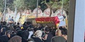 الوجع يخيّم على دنديط.. تشييع مهيب لجثمان المهندس حسام صادق شهيد العمل بالإمارات بحضور وزير البترول ومحافظ الدقهلية
