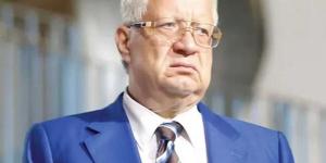 حبس مرتضى منصور شهرًا وتغريمه 20 ألف جنيه في قضية سب وقذف عمرو أديب