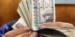 وزير العمل يعتمد صرف 1.77 مليون جنيه لـ366 عاملًا من العمالة غير المنتظمة