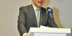 كجوك
      يكشف
      ملامح
      الموازنة
      الجديدة
      داخل
      «برلمانية
      حماة
      الوطن»..
      إعفاءات
      ضريبية
      وتوجه
      لدعم
      الفئات
      الأكثر
      احتياجًا