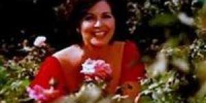 تألقي
      مثل
      السندريلا
      في
      شم
      النسيم
      ..
      ماهو
      سر
      اللون
      الاحمر
      ؟