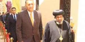 محافظ
      القليوبية
      يهنئ
      الأنبا
      مرقس
      ويشارك
      قداسات
      عيد
      القيامة