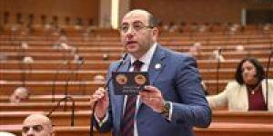 انطلاقاً
      من
      توجيهات
      القيادة
      السياسية:
      حماة
      الوطن
      يعقد
      صالون
      سياسي
      لإيجاد
      حلول
      تعالج
      بصورة
      جذرية
      ناجزة
      مشكلات
      الأسرة
      المصرية