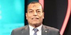 ناصر
      عباس
      يوضح
      سبب
      تواجده
      ضمن
      وفد
      الأهلي
      في
      اتحاد
      الكرة