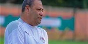 ضياء
      السيد:
      أزمة
      الكرة
      المصرية
      في
      عدم
      تطبيق
      اللوائح..
      ونظام
      الدوري
      لا
      يعجبني