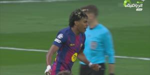 أتلتيكو
      مدريد
      ضد
      برشلونة..
      لامين
      يامال
      يسجل
      الهدف
      الأول
      لـ
      برشلونة
      أمام
      أتلتيكو
      مدريد
      في
      دوري
      أبطال
      أوروبا