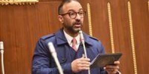 «النفقة
      وحدها
      لا
      تكفي»..
      الحمامصي
      يقترح
      تعويضًا
      قضائيًا
      منصفًا
      لزوجة
      غير
      عاملة
      أفنت
      15
      عامًا
      من
      عمرها
      في
      خدمة
      بيتها