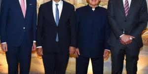 رئيس
تتارستان:
نشيد
بالتطور
الملحوظ
الذى
تشهده
مصر
تحت
قيادة
الرئيس
السيسى