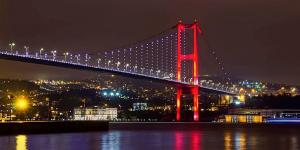 التحقيق في وفاة سائح سعودي بإسطنبول باشتباه تسمم غذائي وتوقيف موظفين