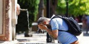 خبراء
      يحذرون
      من
      تقلبات
      الحرارة
      وتأثيرها
      على
      المناعة
      وزيادة
      العدوى
      الصيفية