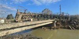 «غير
      قابل
      للإصلاح»..
      إسرائيل
      تدمر
      آخر
      جسر
      يربط
      جنوب
      لبنان
      ببقية
      بالبلاد