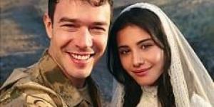 مسلسل
      أنت
      من
      أحببت
      الحلقة
      10..
      موعد
      العرض
      وأبرز
      الأحداث
      المنتظرة