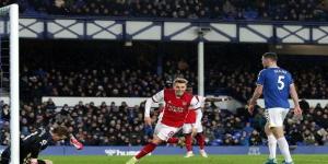 أرسنال
      المرهق
      يبدو
      قوة
      تتلاشى
      و
      مارتينيلي
      سدَد
      واحدة
      من
      15
      تسديدة
      لكنه
      فشل
      في
      إزعاج
      سيلفا
      في
      مرمى
      سبورتينغ