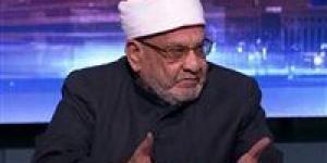 أحمد
      كريمة
      يفجر
      مفاجأة:
      خدمة
      الزوجة
      لزوجها
      ليست
      واجبًا
      شرعيًا
      ملزمًا