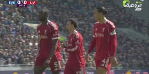 إيفرتون
      ضد
      ليفربول..
      ملخص
      اهداف
      ونتيجة
      مباراة
      ليفربول
      وإيفرتون
      في
      الدوري
      الإنجليزي
      بعد
      مرور
      20
      دقيقة