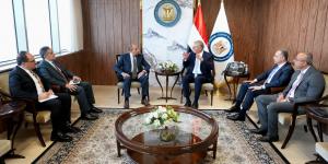 سداد
      مستحقات
      الشركاء
      يونيو|
      البترول:
      ننسق
      مع
      البرلمان
      لتأمين
      الطاقة
      وتعزيز
      الاستثمار