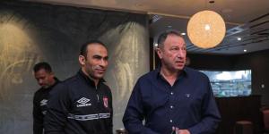 تحيا
      مصر
      يكشف
      هيكلة
      قطاع
      الكرة
      في
      النادي
      الأهلي
      خلال
      المرحلة
      المقبلة