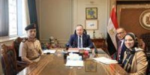 وزير
      التعليم
      العالي
      يتابع
      تطورات
      مشروع
      الجينوم
      المصري