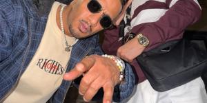 محمد
      رمضان
      ينتهي
      من
      تصوير
      كليب
      جديد
      يشاركه
      فيه
      المغني
      الألماني
      Mero