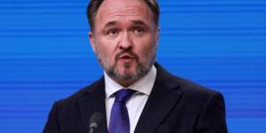 أوروبا
      على
      موعد
      مع
      صيف
      قاسِ
      بسبب
      حرب
      إيران..
      ومسؤول
      يحذر
      من
      سيناريوهات
      قاتمة