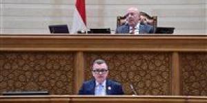 وزير
      التخطيط
      يستعرض
      أمام
      البرلمان
      ملامح
      خطة
      التنمية
      2026/2027
      بنمو
      مستهدف
      5.4%