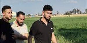 حب
      عمري
      راحت
      ..
      انهيار
      العريس
      لحظة
      وداع
      زوجته
      أمام
      المقابر
      بالشرقية